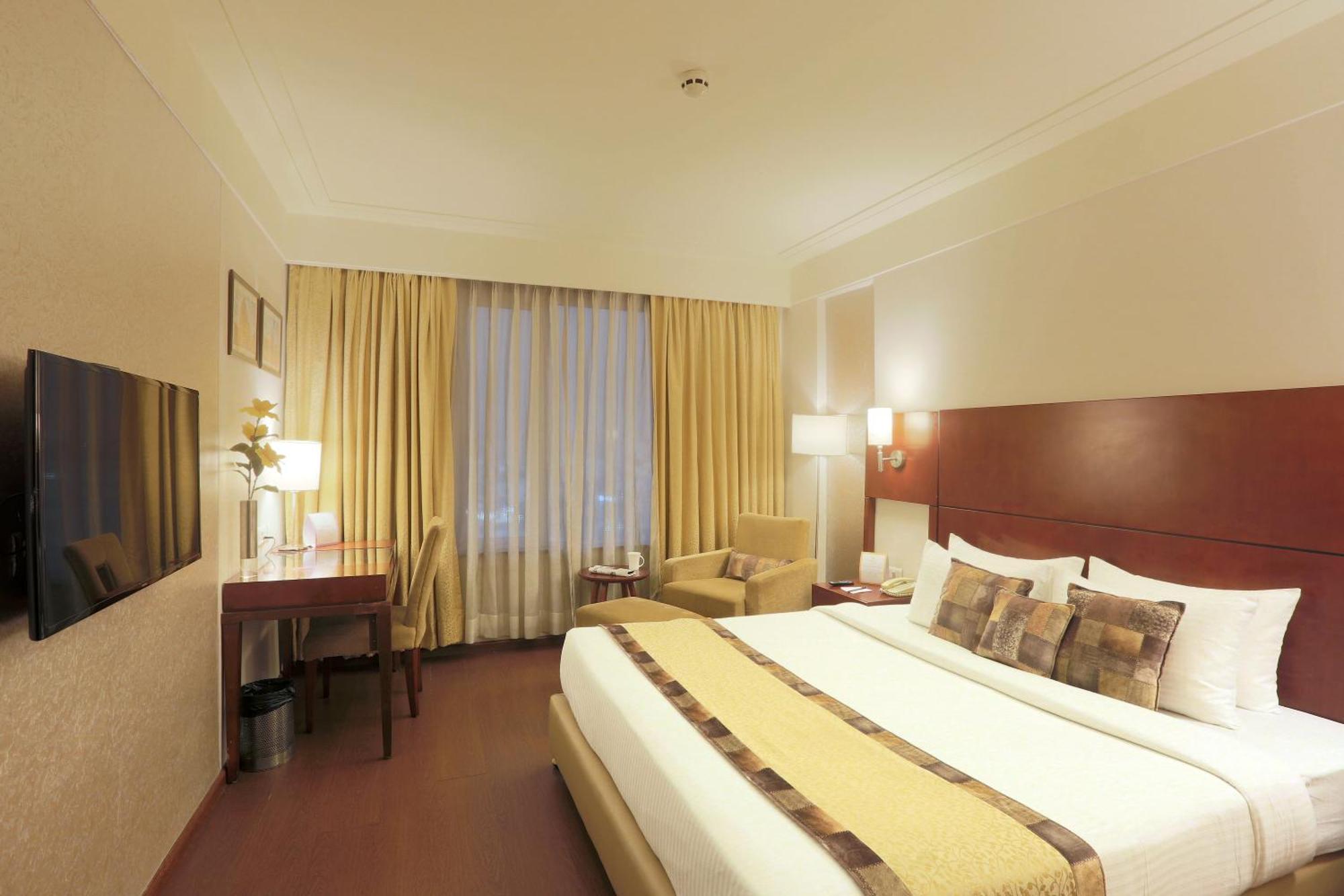 Vesta International Hotel Джайпур Екстериор снимка
