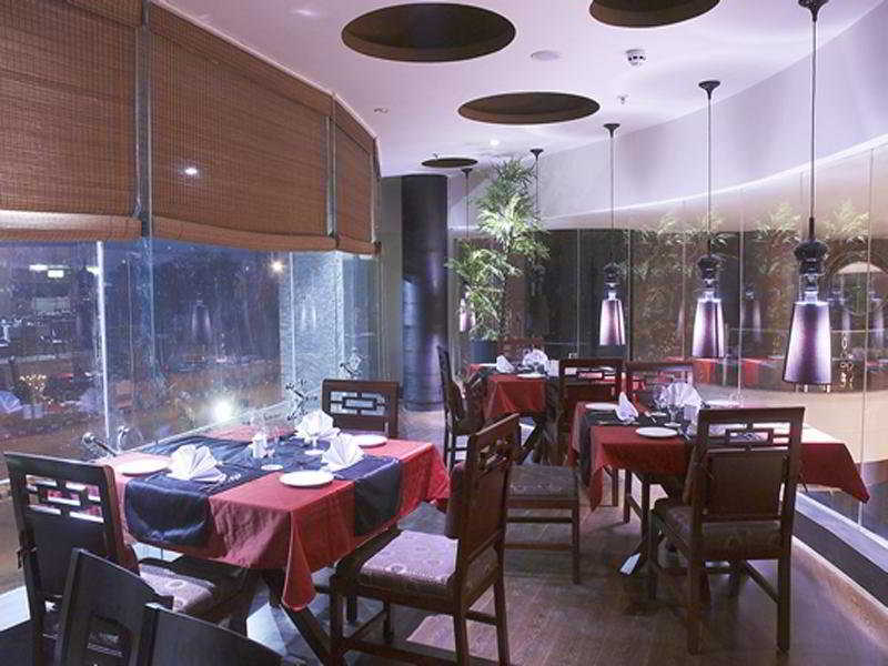 Vesta International Hotel Джайпур Екстериор снимка